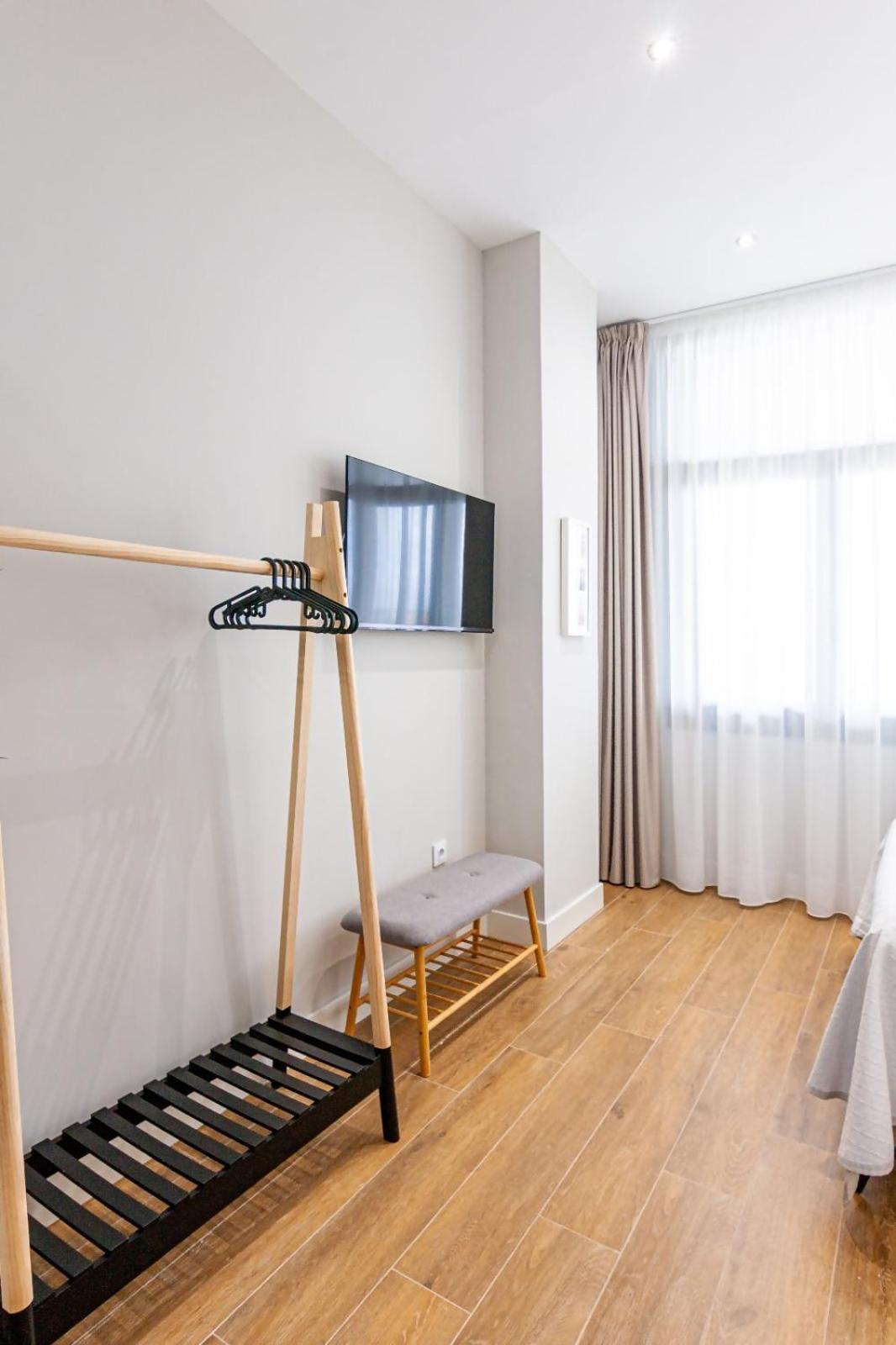 Ferienwohnung Av Gijon Poniente Playa Exterior foto